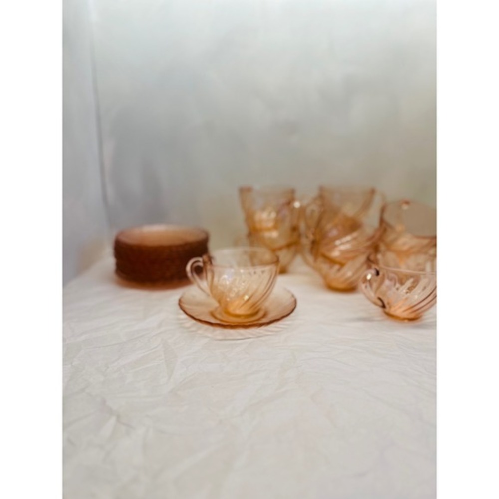 Arcoroc Rosaline Pink Swirl Depression Glass Tea‎ Set Cups Saucers France s/8